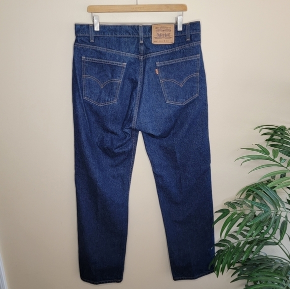 Vintage Levi's | 505 Straight Leg Regular Fit Orange Tab Jeans - Picture 2 of 6